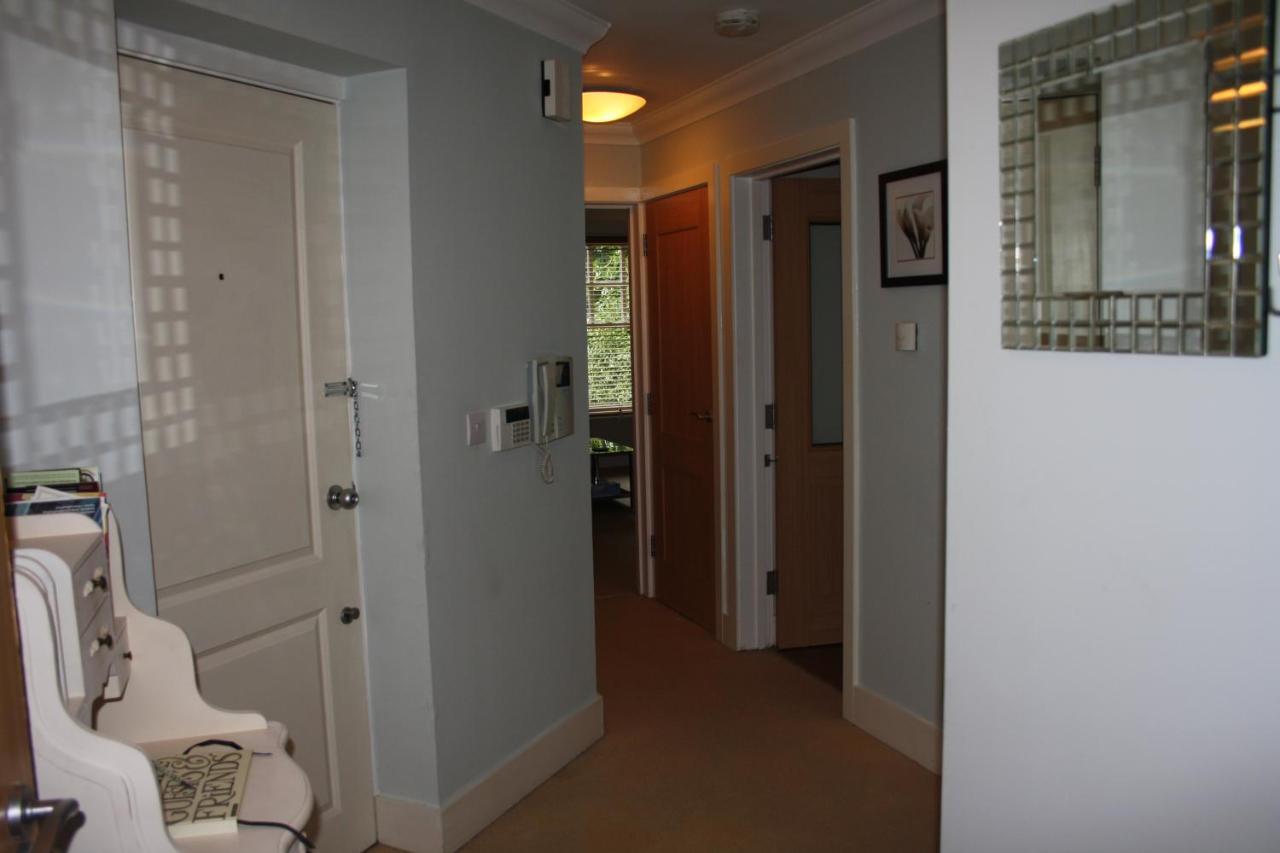 Canterbury Elms Courtアパートメント 部屋 写真